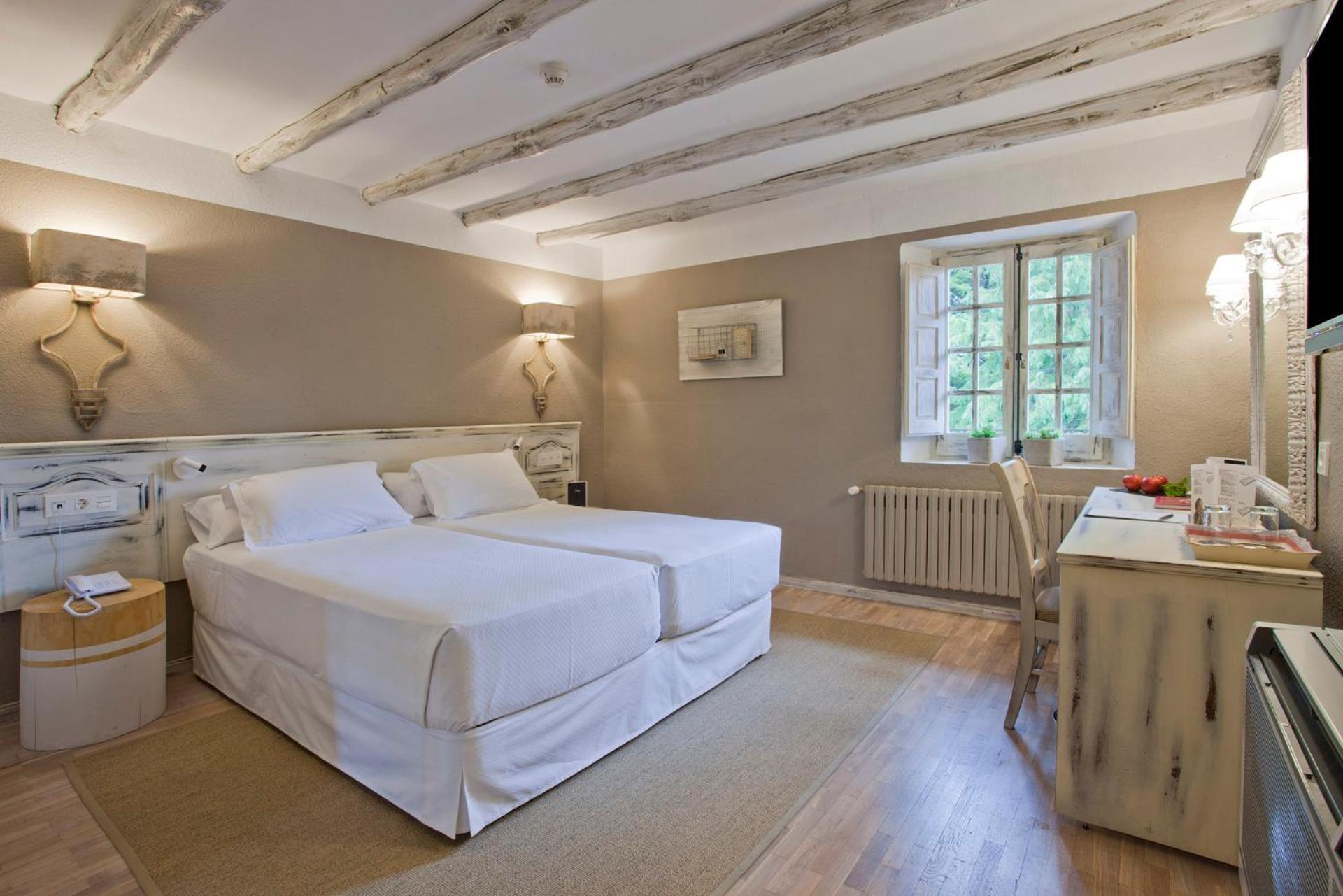 Standard Double Room,1709722293:JPEG