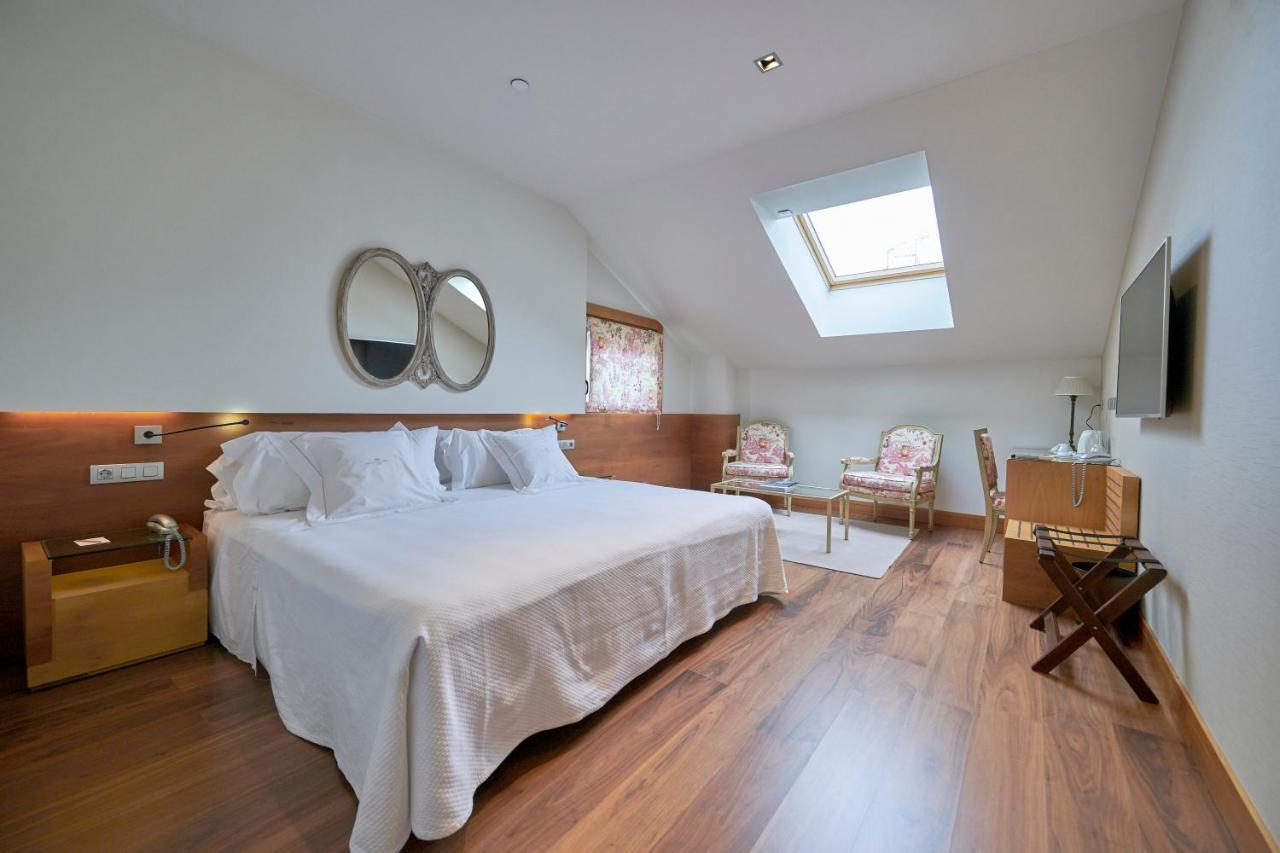 Deluxe Dormer Room,1207717327:JPEG